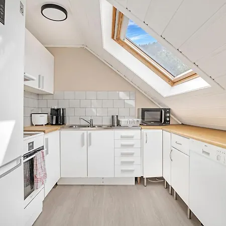 Top-floor In Lejlighed Bergen